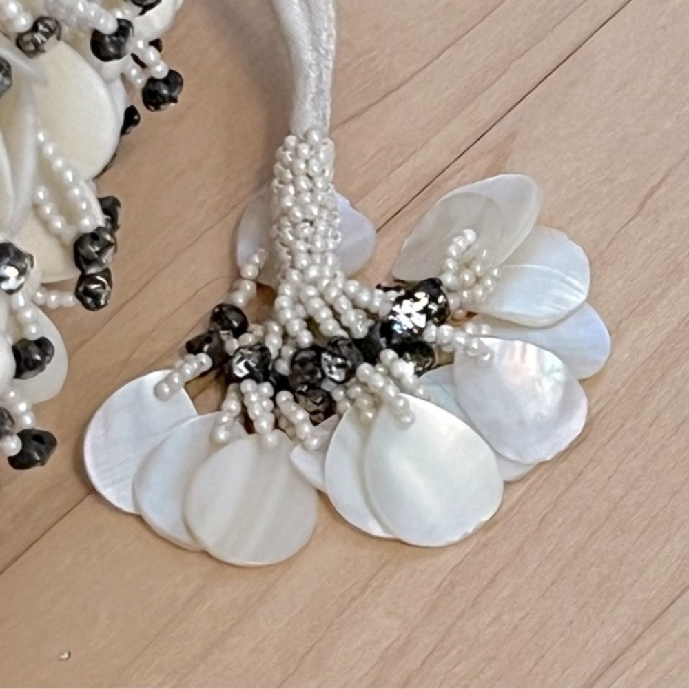 NWT Monique Leshman MOP Shell, Bead, Crystal, & Rhinestone Embellished Purse - Picture 6 of 11